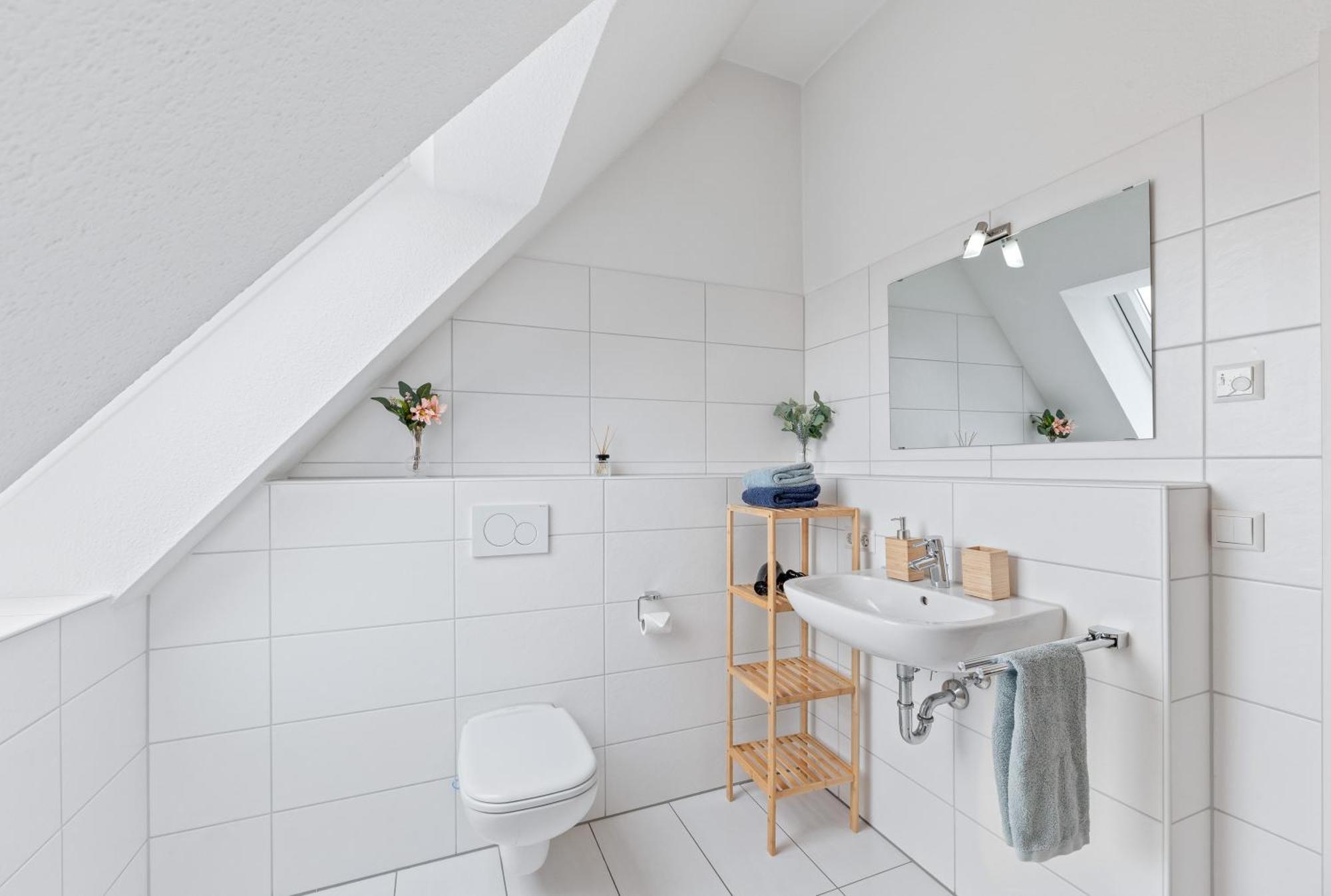 Design-Apartment - Kueche - Balkon - Tiefgarage Leinfelden-Echterdingen Exteriör bild